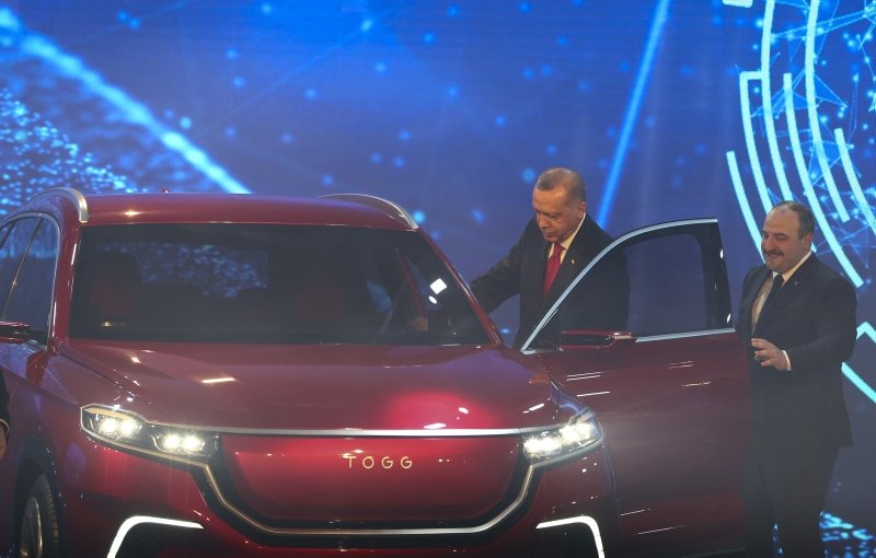 Yerli otomobil tanıtıldı