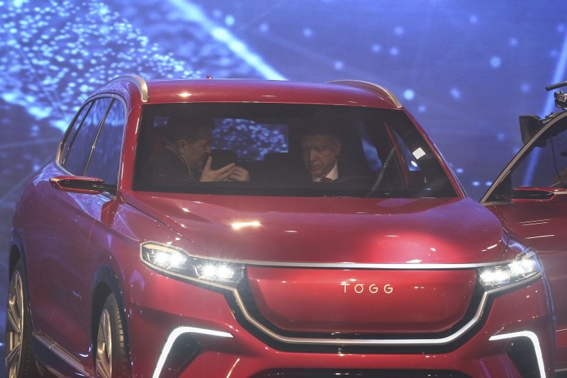 Yerli otomobil tanıtıldı