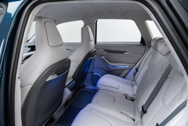 Yerli otomobilde Pars ve Kurt detayı