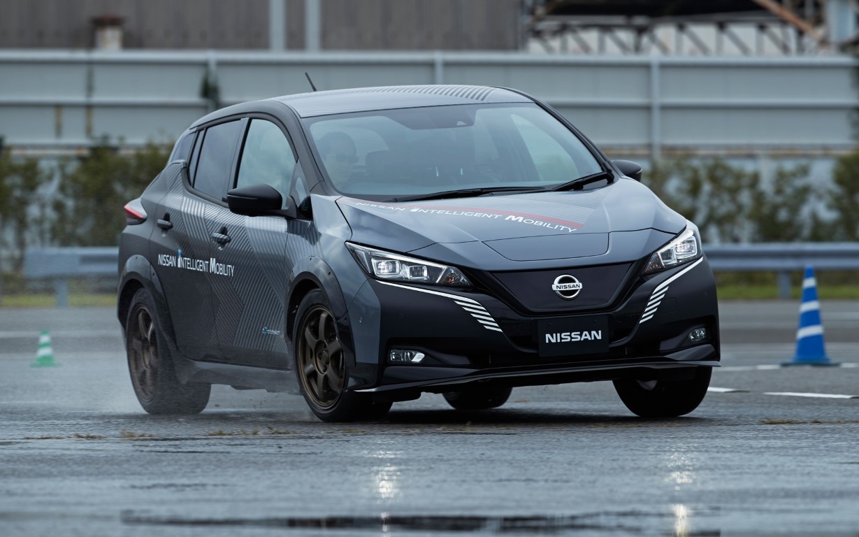 Yine otomobiller önde