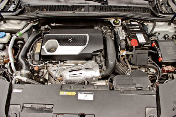 DS 9 turbo benzinli motor