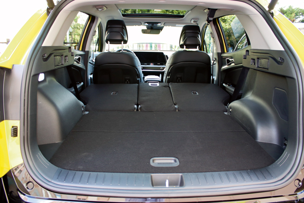 Kia Sportage koltuklar yatırıldığında