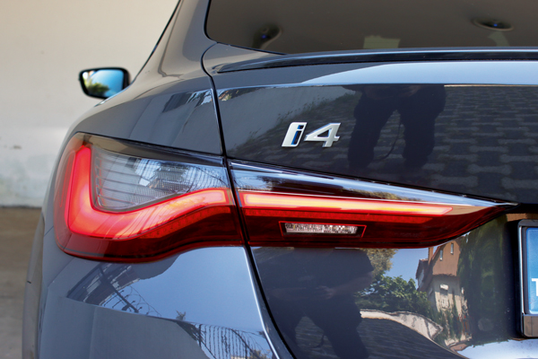 BMW i4