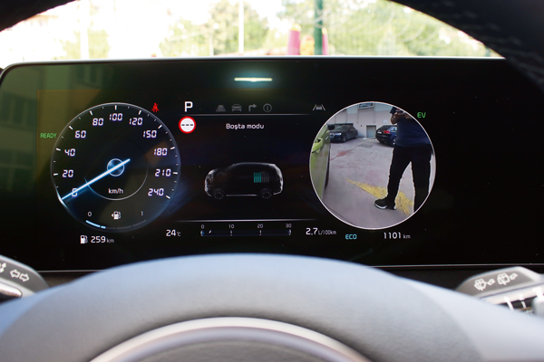 Kia Sportage akıllı park asistanı