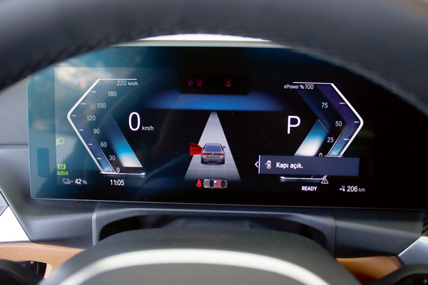 BMW i4 dijital panel