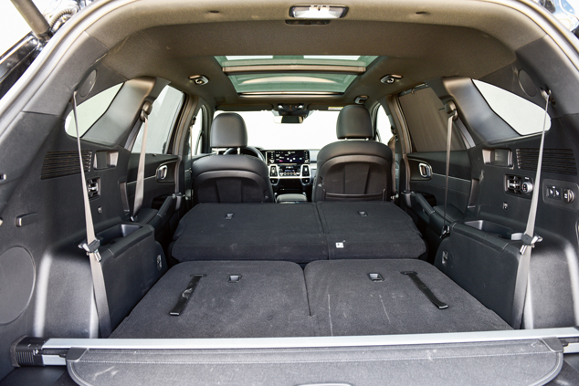 Kia Sorento cömert yükleme alanı