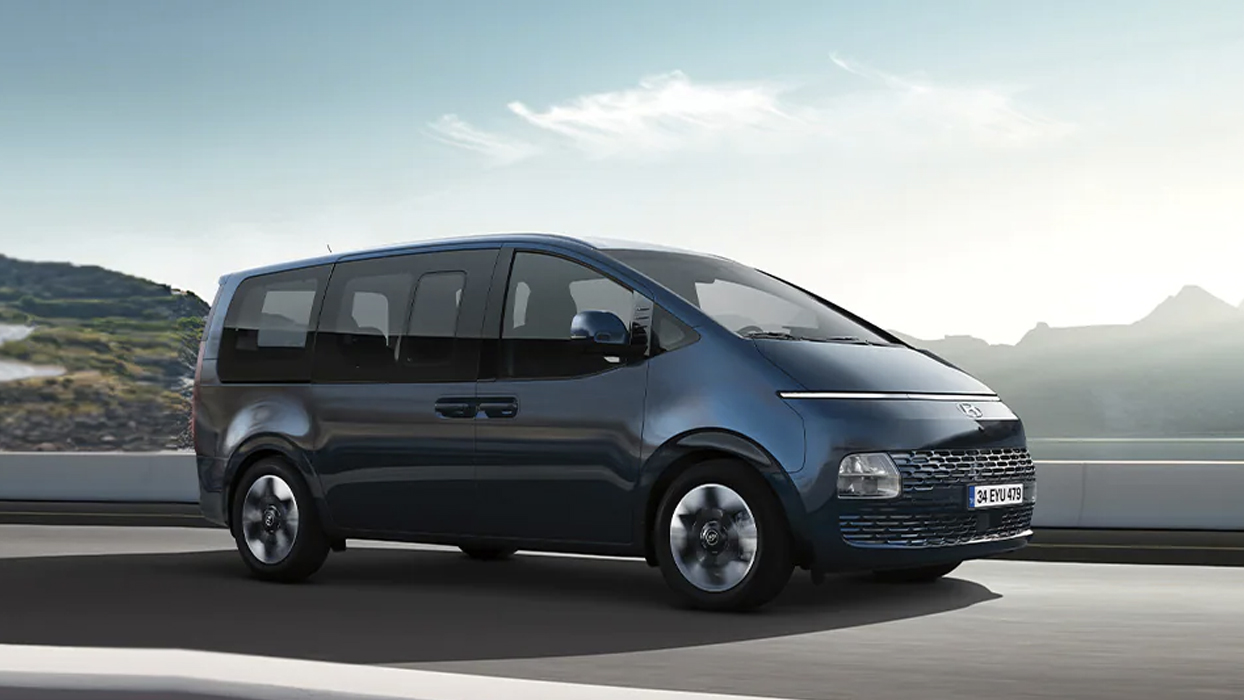 Hyundai Staria sürgülü arka kapılar