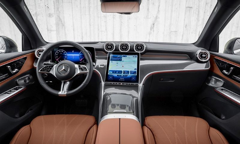 Benz GLC iç mekan
