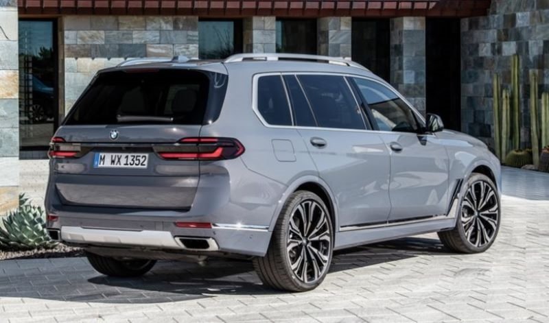 BMW X7