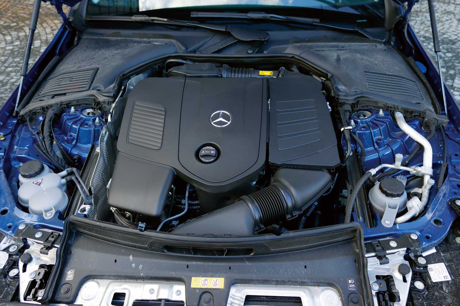 Mercedes-Benz C motor kapasitesi