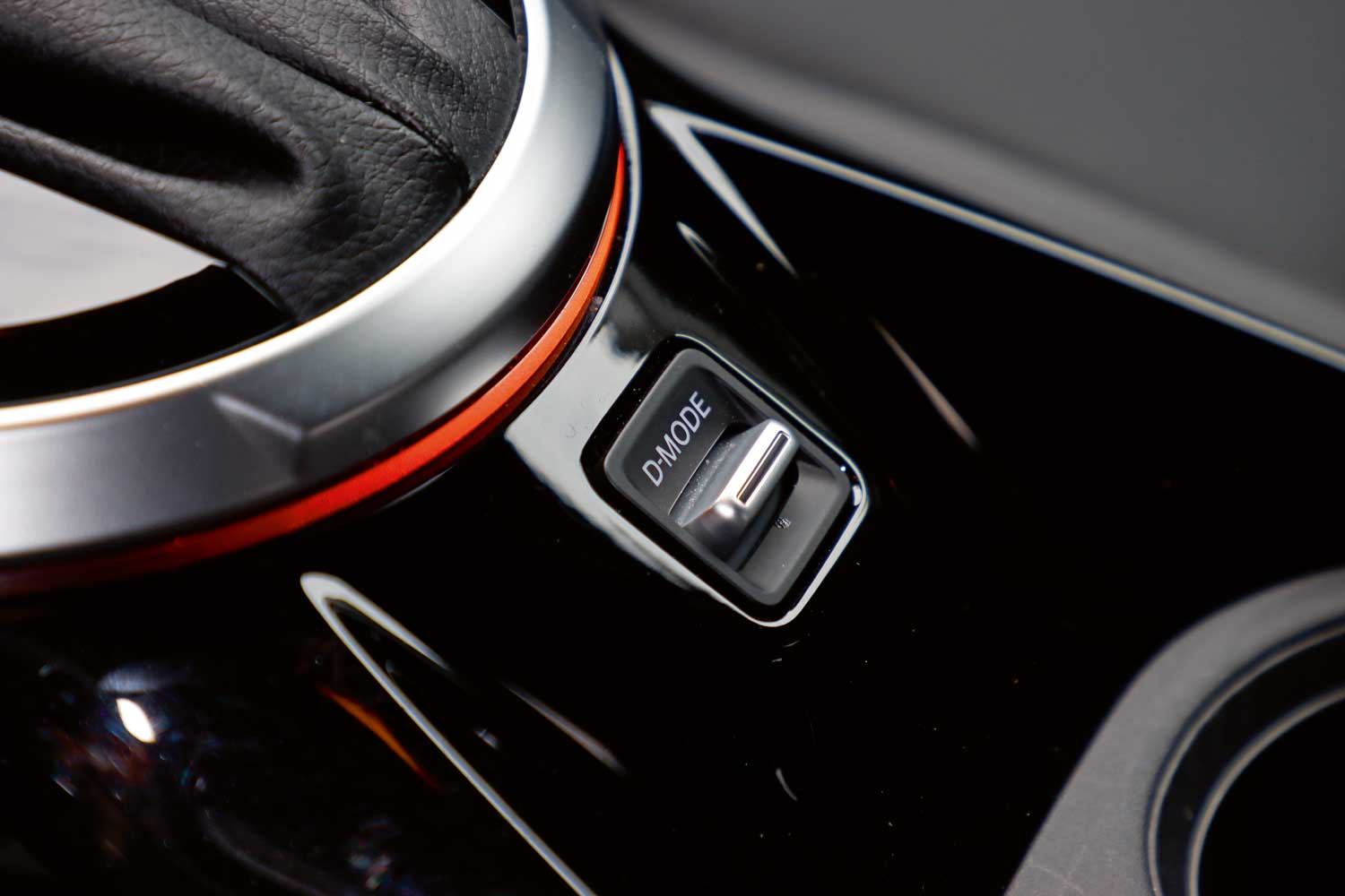 Nissan Juke D-Mode düğmesi