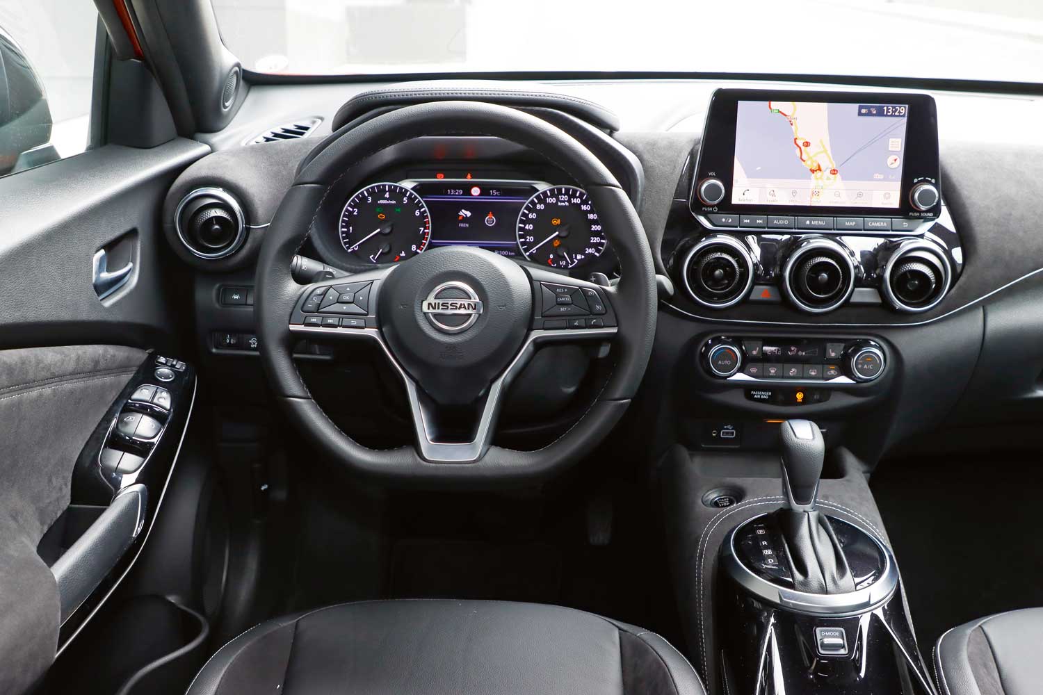 Nissan Juke iç mekan