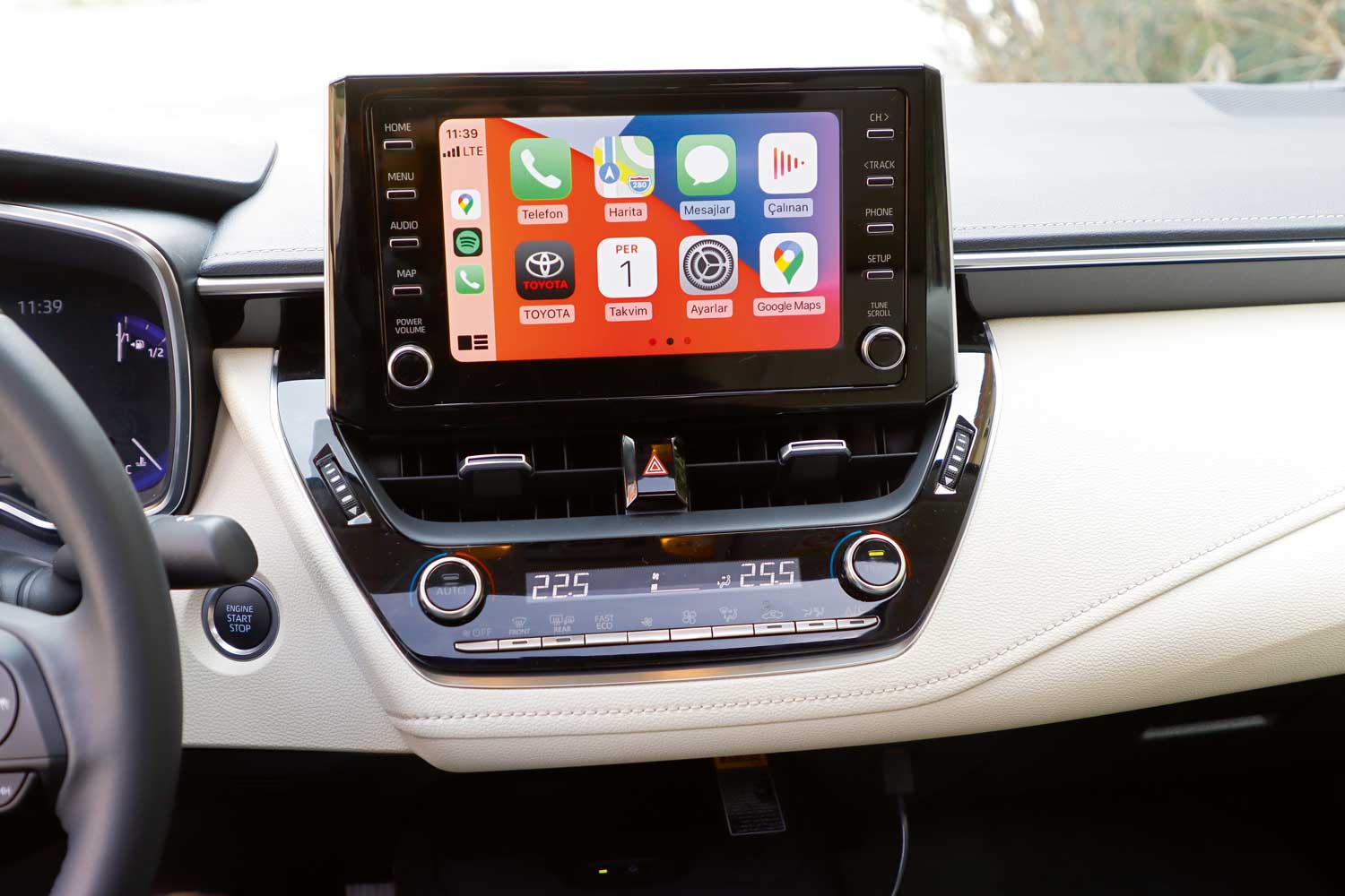 Toyota Corolla Sedan