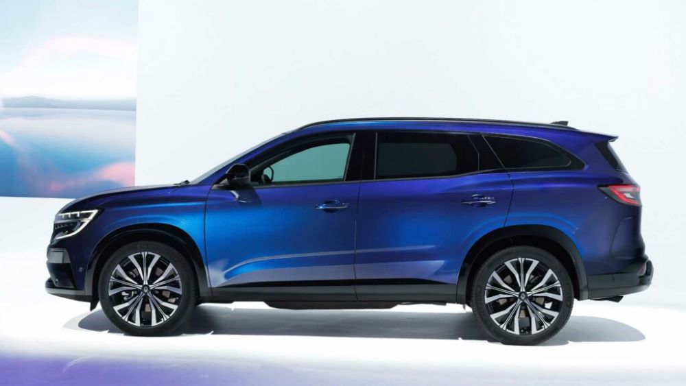 Renault Espace’ta arka aks yönlendirme özelliği var