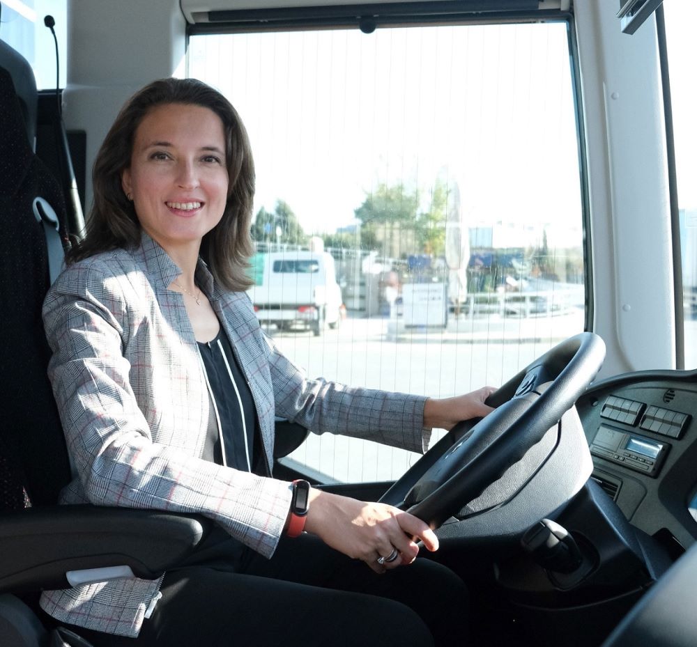 Dr. Zeynep Gül Koca Mercedes-Benz Türk Otobüs Geliştirme Karoseri Direktörü