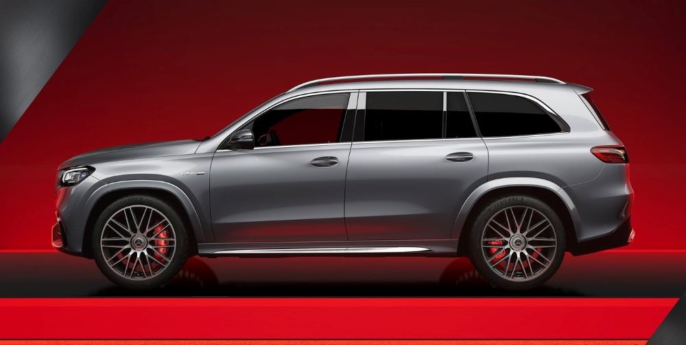 Kırmızı fren kaliperleri dikkat çekiyor