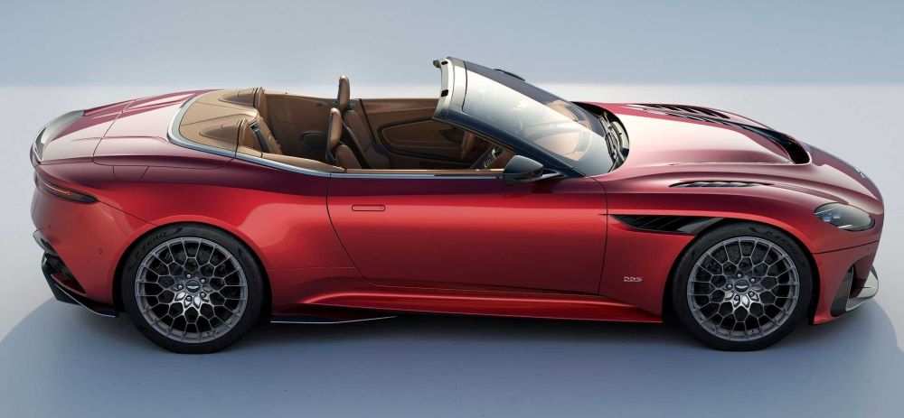 Aston Martin DBS 770 Ultimate Volante
