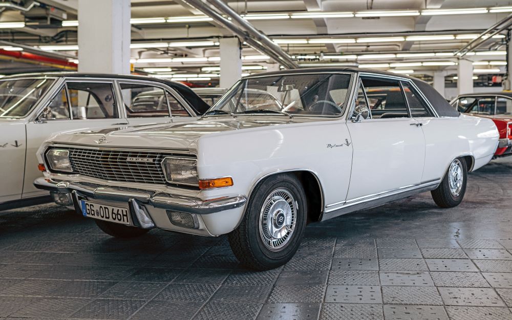 Opel Diplomat V8 Coupe