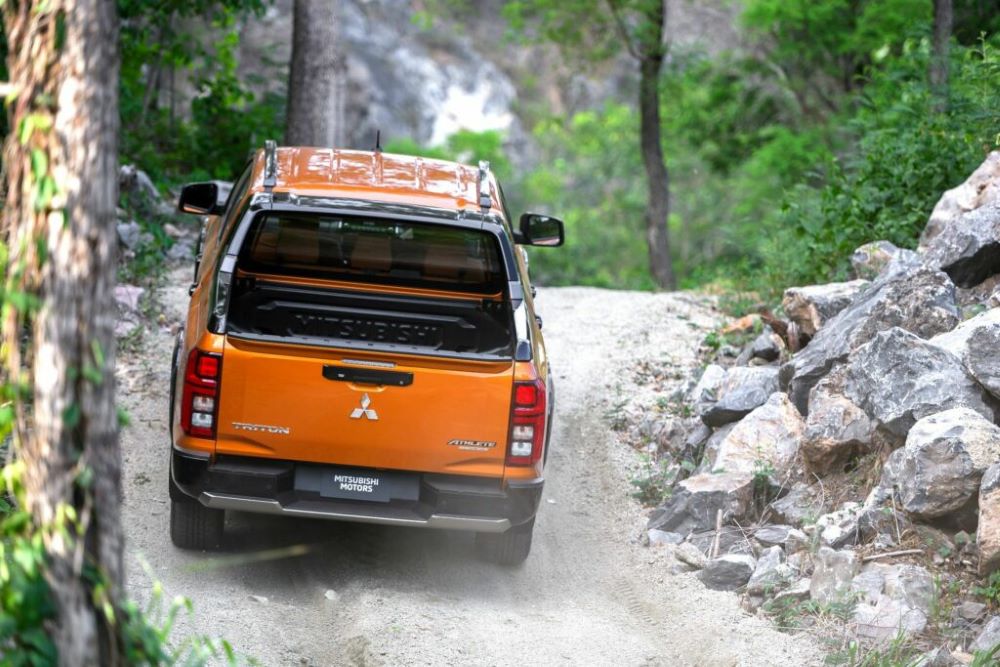 Yeni Mitsubishi L200