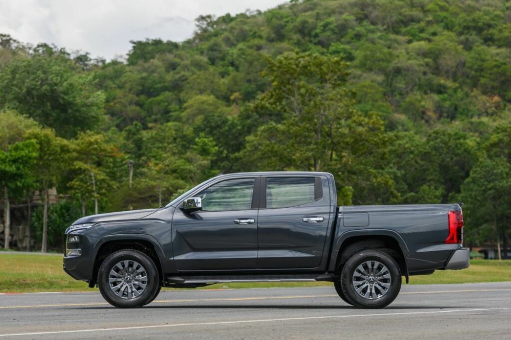 Yeni Mitsubishi L200