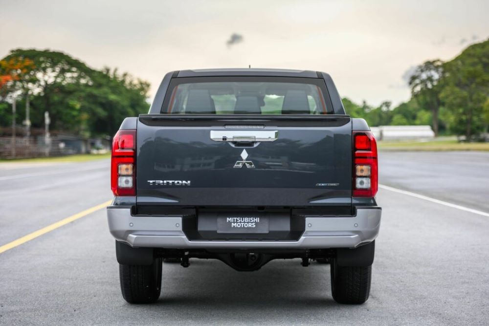 Yeni Mitsubishi L200