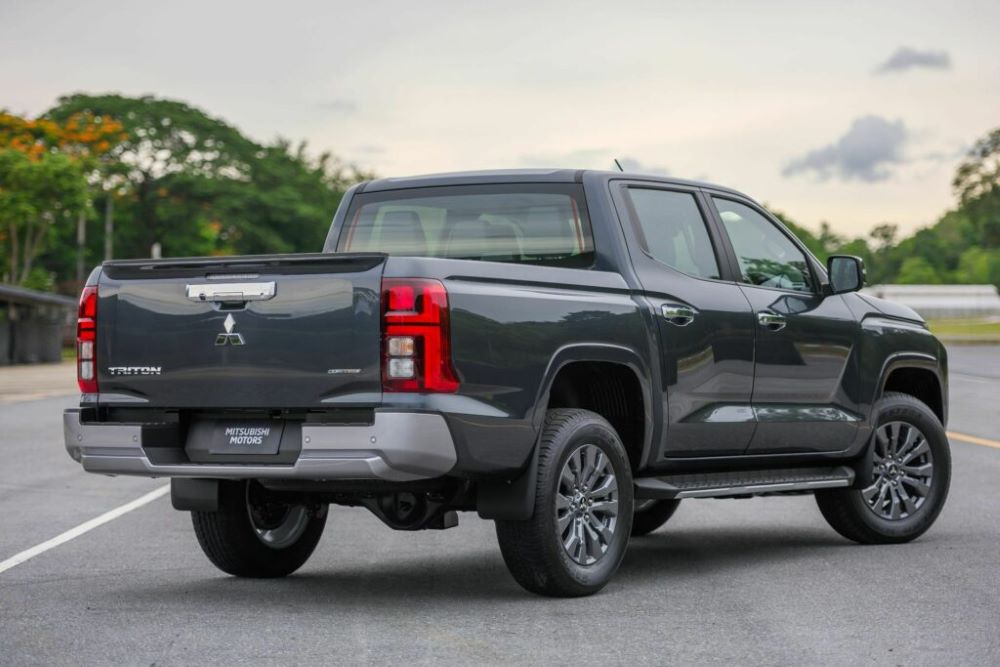 Yeni Mitsubishi L200