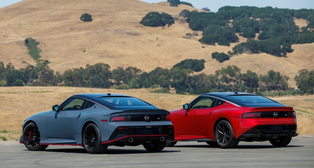 Nissan Z Nismo ve Nissan Z