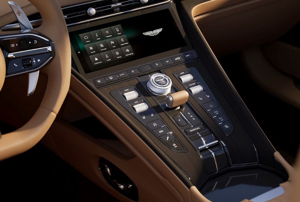 Aston Martin DB12 Volante