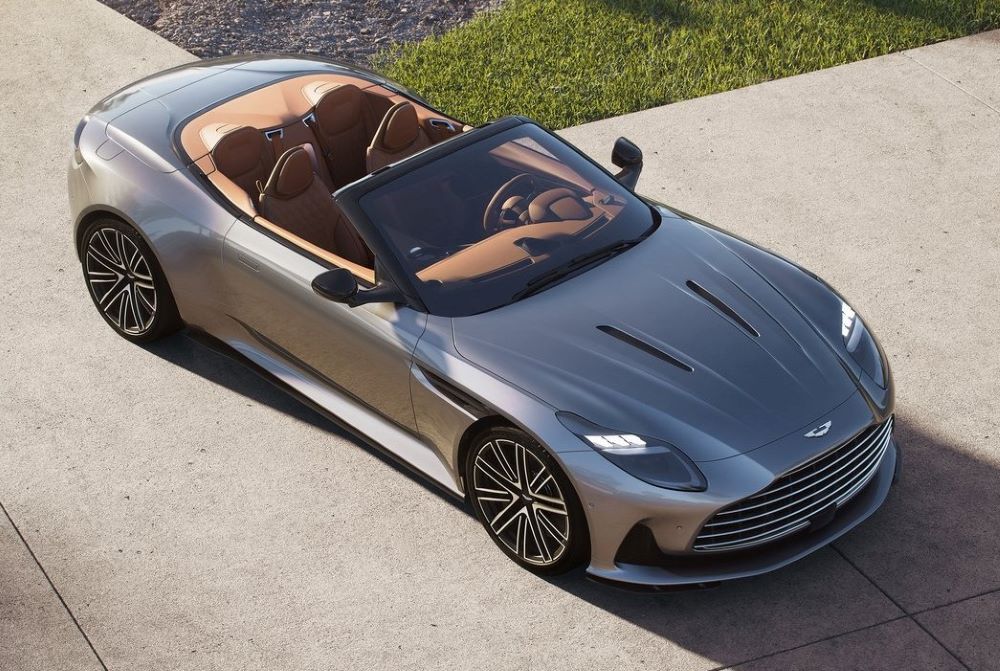Aston Martin DB12 Volante