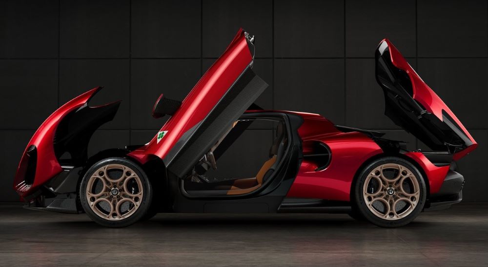 2024 Alfa Romeo 33 Stradale