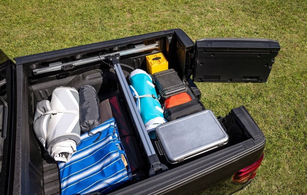 Ford F-150 Pro Access bagaj kapağı