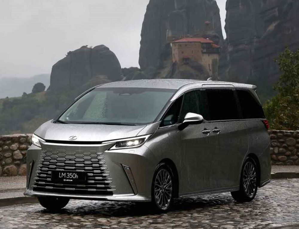 Lexus LM 350h