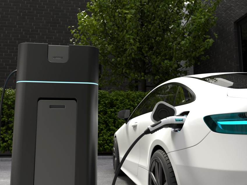 Hibrit ve Elektrikli Araç Farkları: Geleceğin Rotası