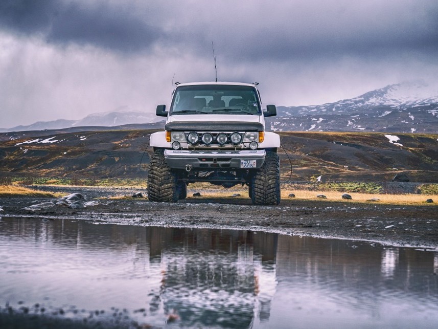 SUV (Sport Utility Vehicle) model nedir?