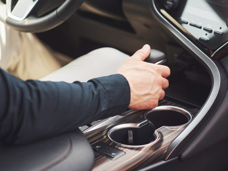 Otomatik vites kullanırken yapılan yaygın hatalar