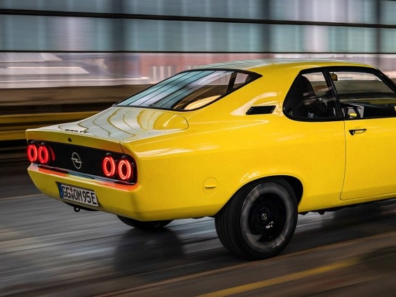 Restomod nedir? Klasik otomobiller nasıl yeniden yorumlanıyor?