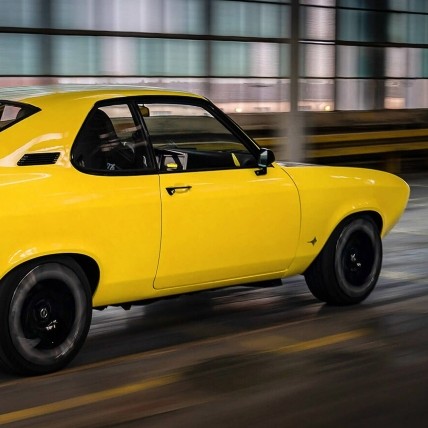 Restomod nedir? Klasik otomobiller nasıl yeniden yorumlanıyor?