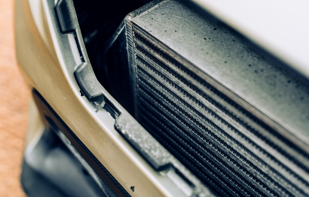 Intercooler sıkıştırılmış havanın sıcaklığını düşürüyor