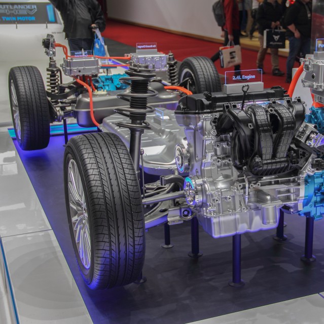 Aynı platformu kullanan otomobiller neden birbirine benzemez? Kardeş modeller
