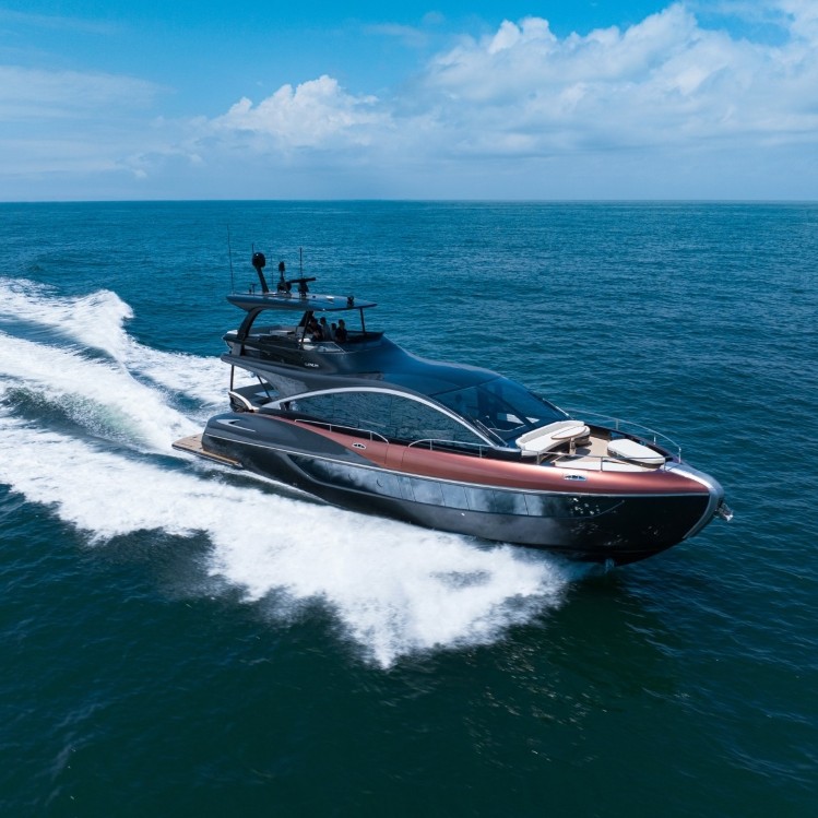 Lexus’un 20,63 metre uzunluğundaki LY680 lüks yatı