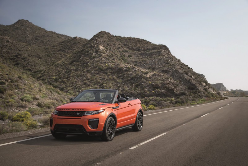 Range Rover Evoque Üstünü Açtı