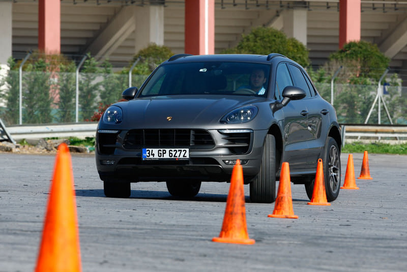 Test - Porsche Macan 2.0