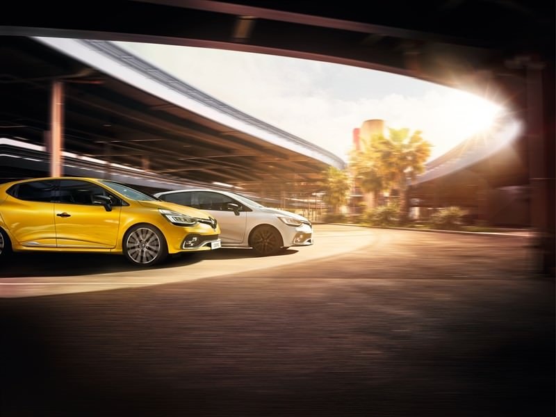 Clio Gt-Line Ve Clio R.S. Gün Sayıyor