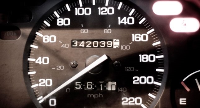 Kilometre düşürme gerekçesiyle ceza aldı!
