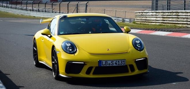 Yeni Porsche 911 GT3 Nurburing’de kendi rekorunu kırdı!