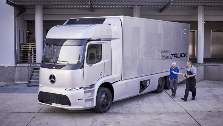 Daimler elektrikli kamyonları 5 dakikada şarj edecek