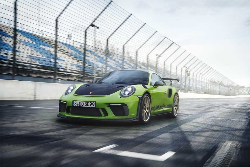 Yenilenen Porsche 911 GT3 RS Cenevre’de sahne alacak
