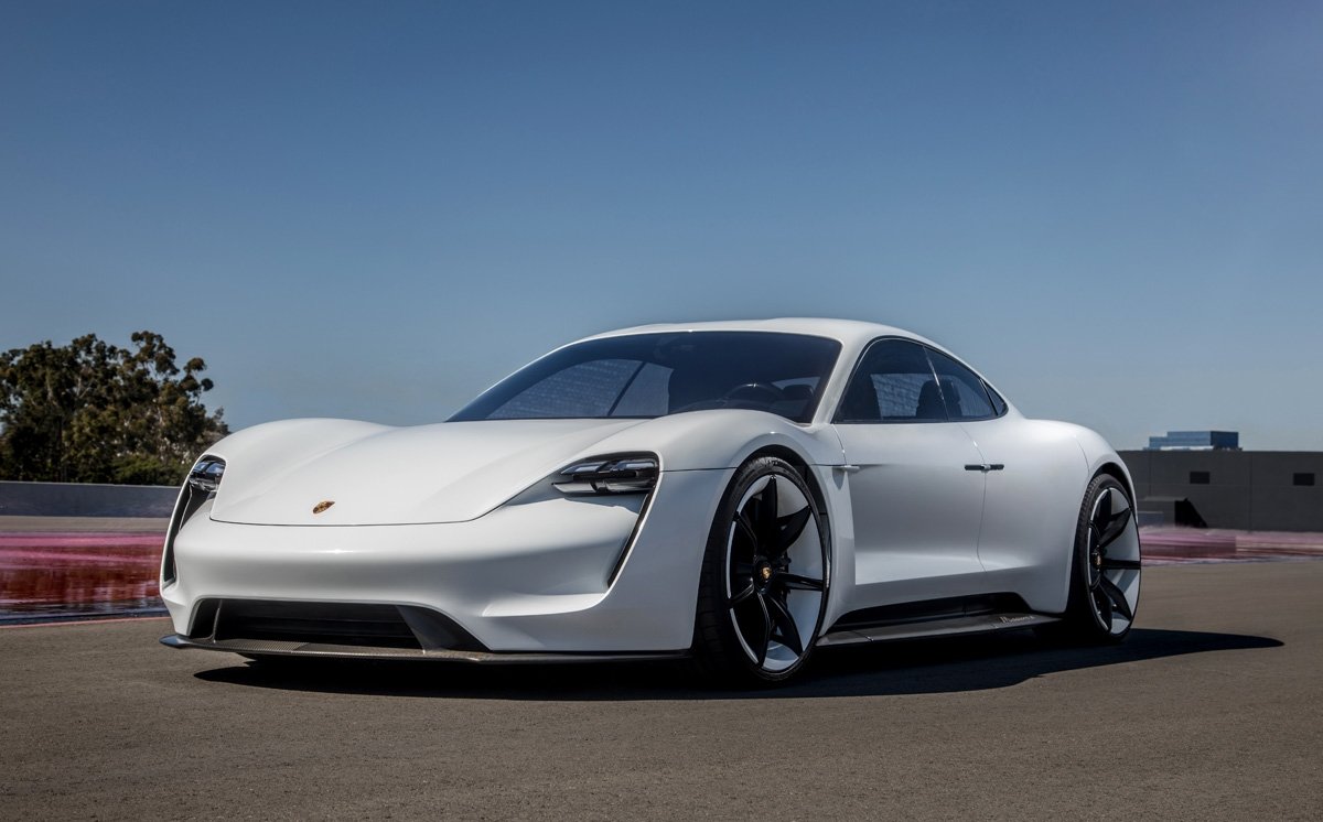 Porsche'nin yeni harikası Türkçe isimle çıkıyor!