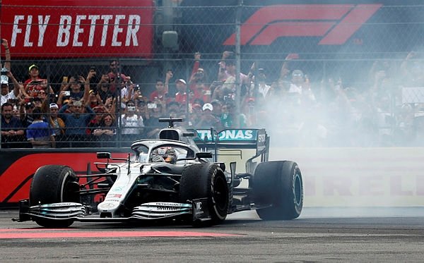 Meksika'da zafer Hamilton'ın oldu