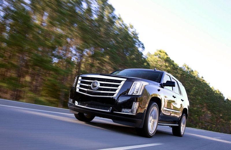 Ön konsolunda 38 inç'lik OLED ekran olacak